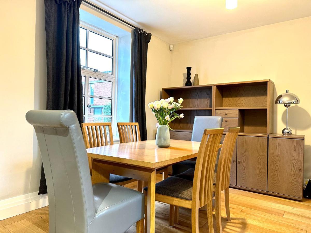 Desirable 2 Bedroom Apartment In Bicester That Sleeps 5 Kültér fotó