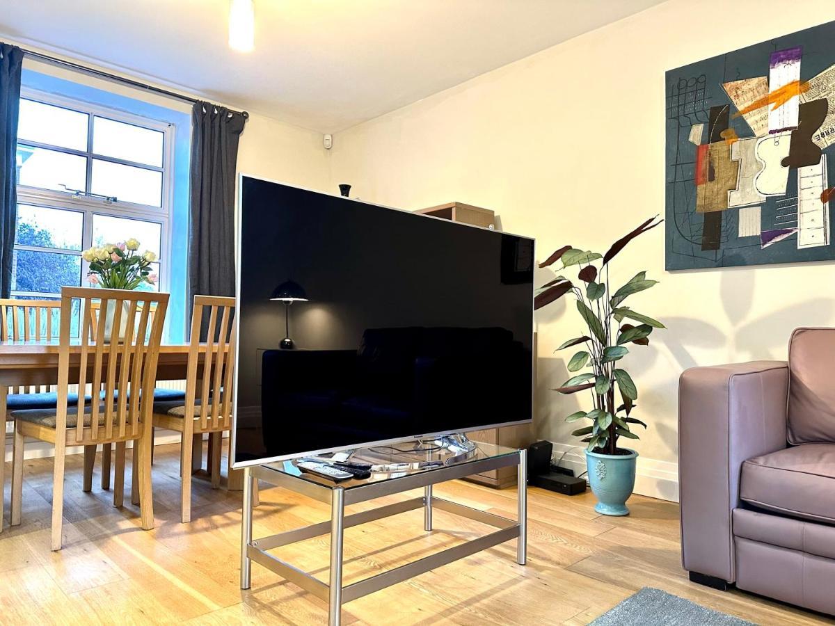 Desirable 2 Bedroom Apartment In Bicester That Sleeps 5 Kültér fotó