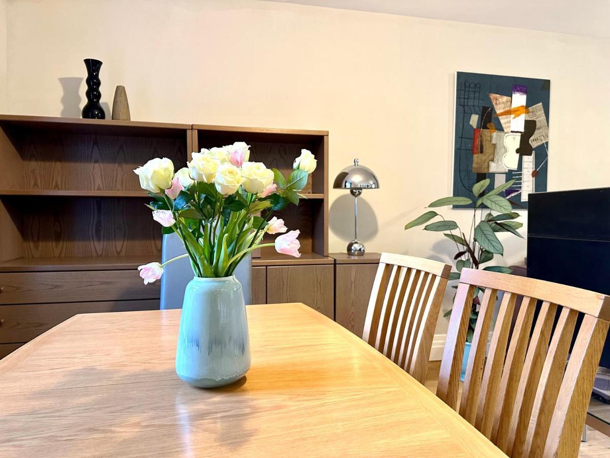 Desirable 2 Bedroom Apartment In Bicester That Sleeps 5 Kültér fotó